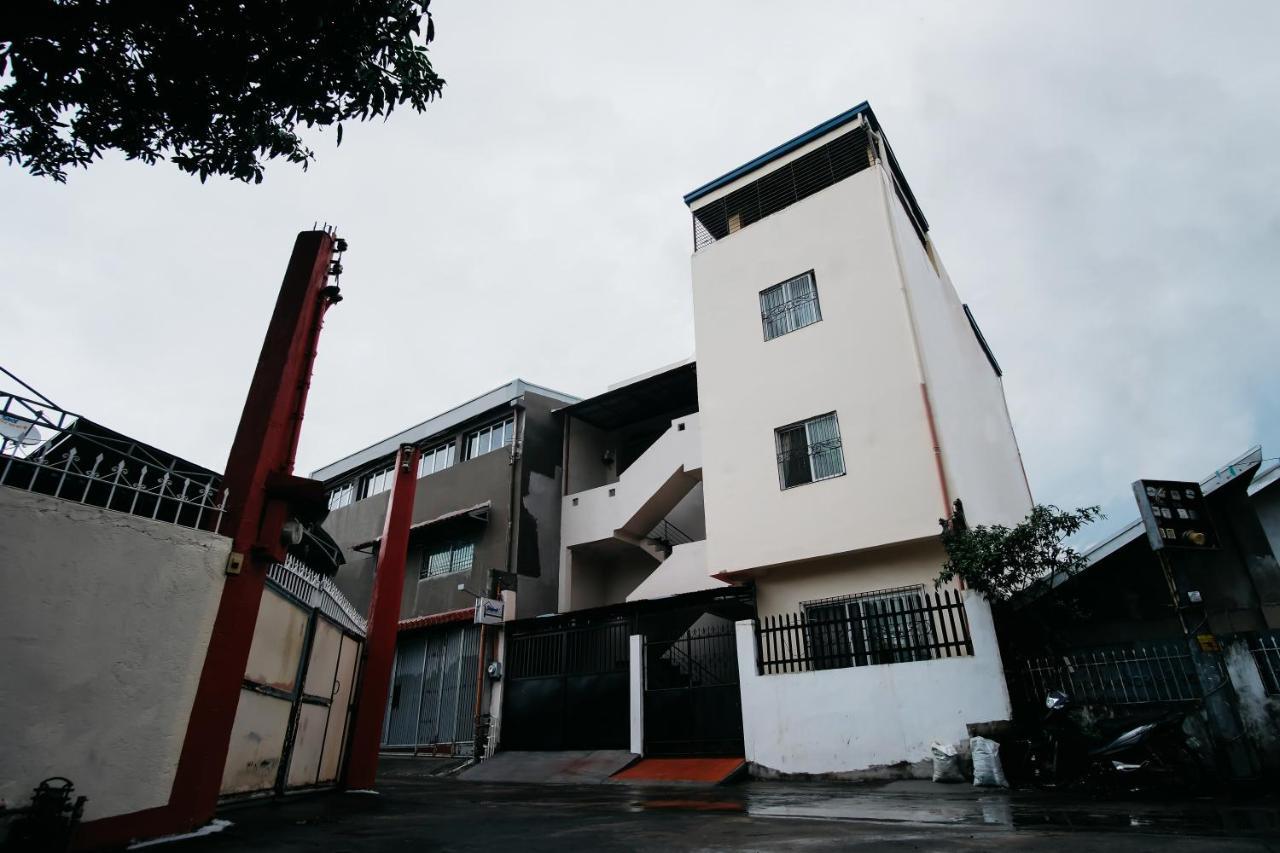 Sleepadz - Capsule Beds Dormitel In Magsaysay Ave Naga Hotel Naga  Exterior photo